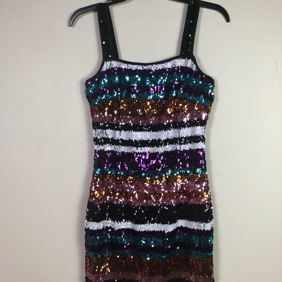 ***SOLD***SOLD***FASHION NOVA Sequins multi color dress SIZE: Sm - Picture 5 of 10